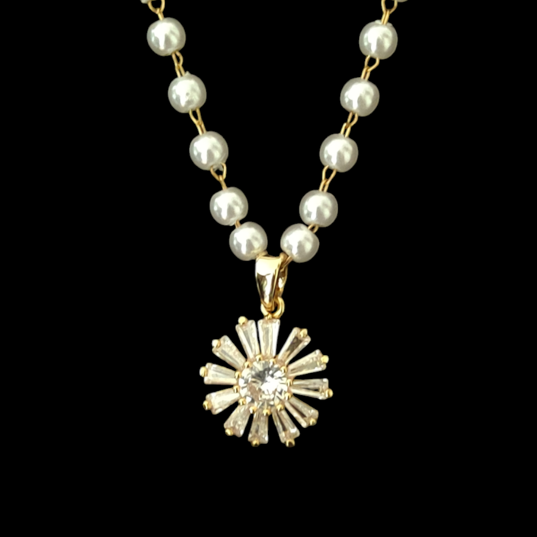 Gold Plated Pearl-Daisy Necklace